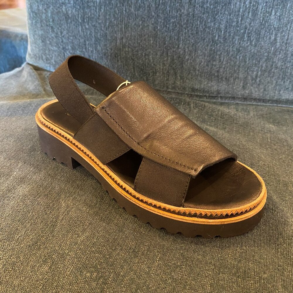 Bueno Footwear - Amy Black - Multiple Sizes (NEW W/ BOX)